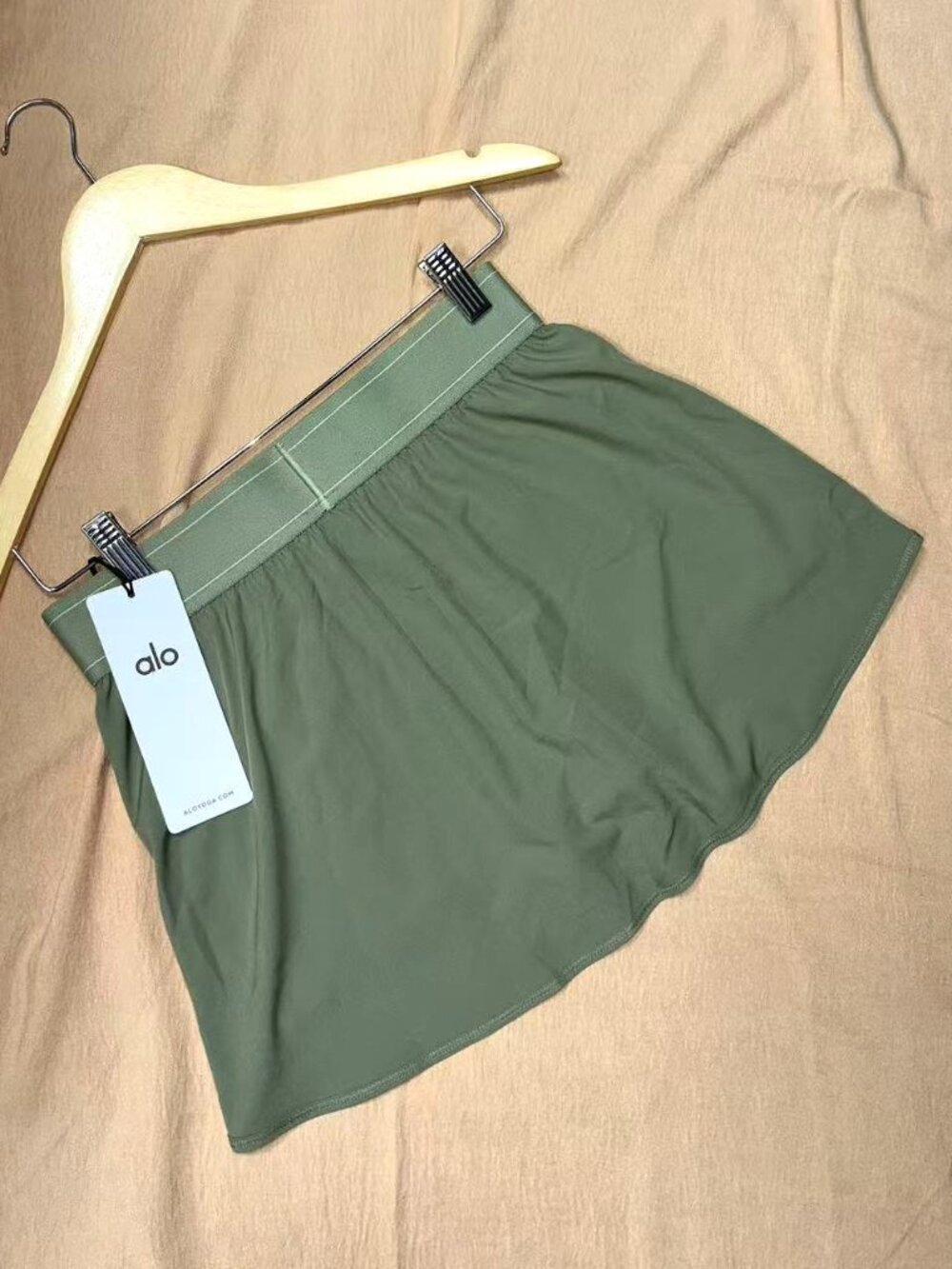 Women's A Line Alo Match Point Tennis Skirt Dune Grass🍃 - Picture 3 of 9